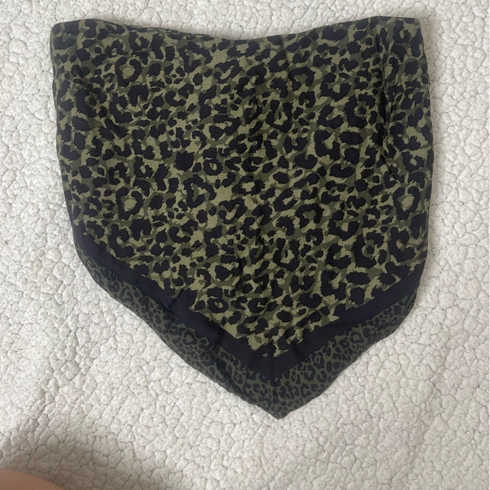 Crop top hollister size M